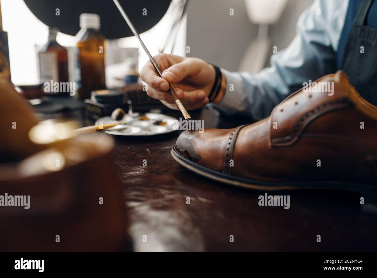 Shoemaking master hi-res stock photography and images - Alamy