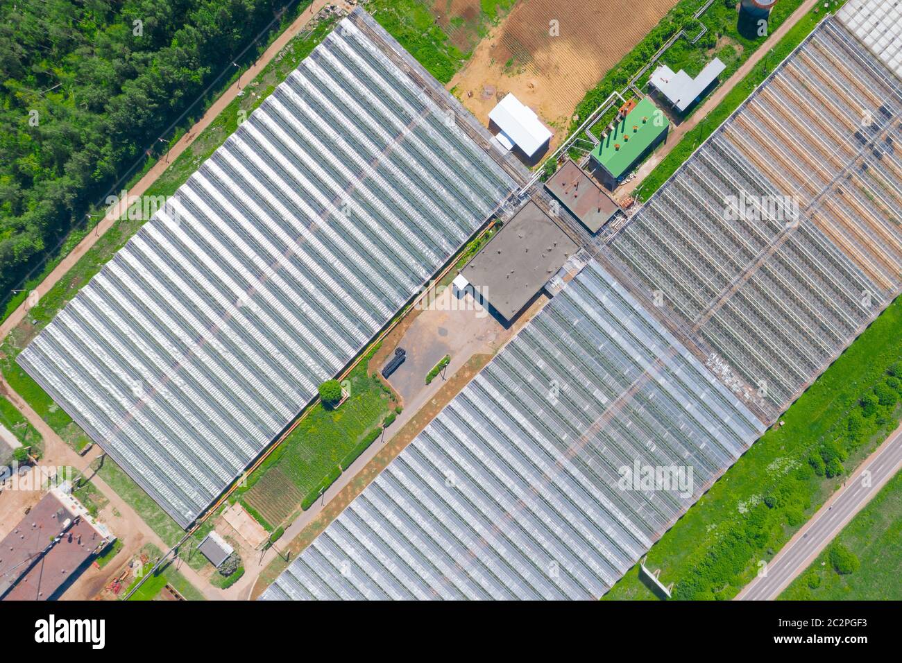 Large greenhouses hi-res stock photography and images - Alamy