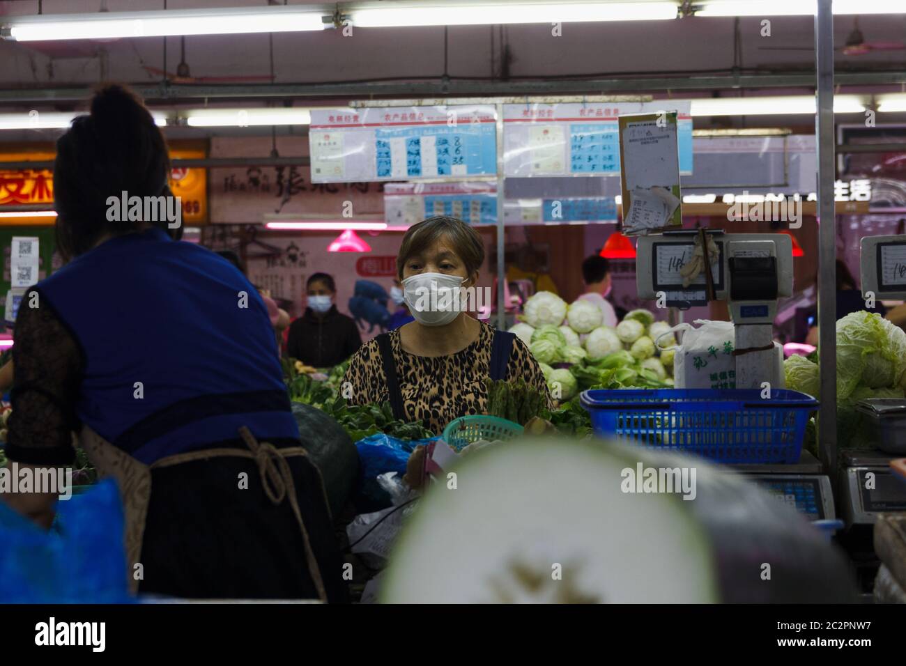 Vegetable stalls at Shanghai food market Stock Photo