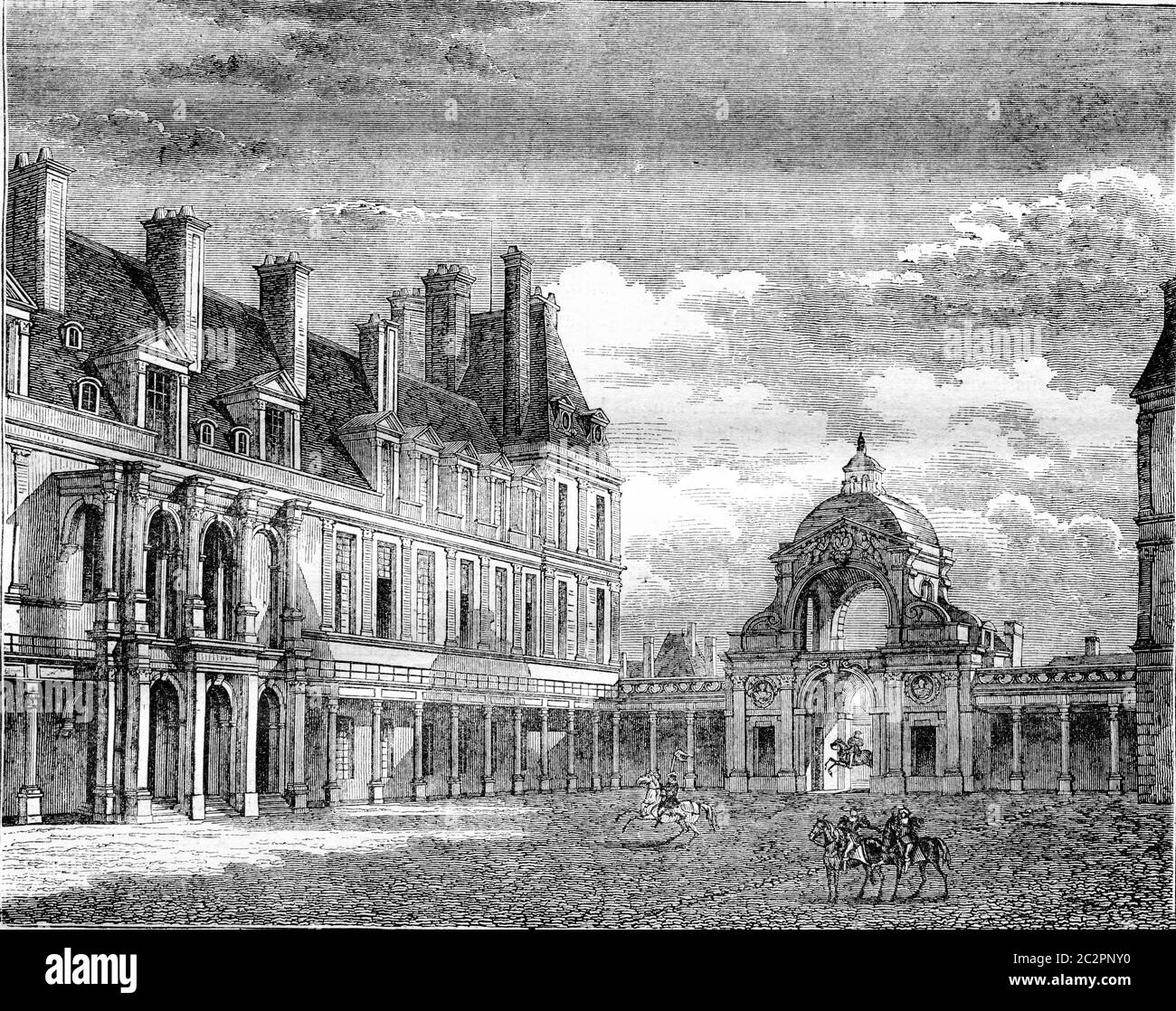 Fontainebleau castle, View of the courtyard Oval and Dauphine door