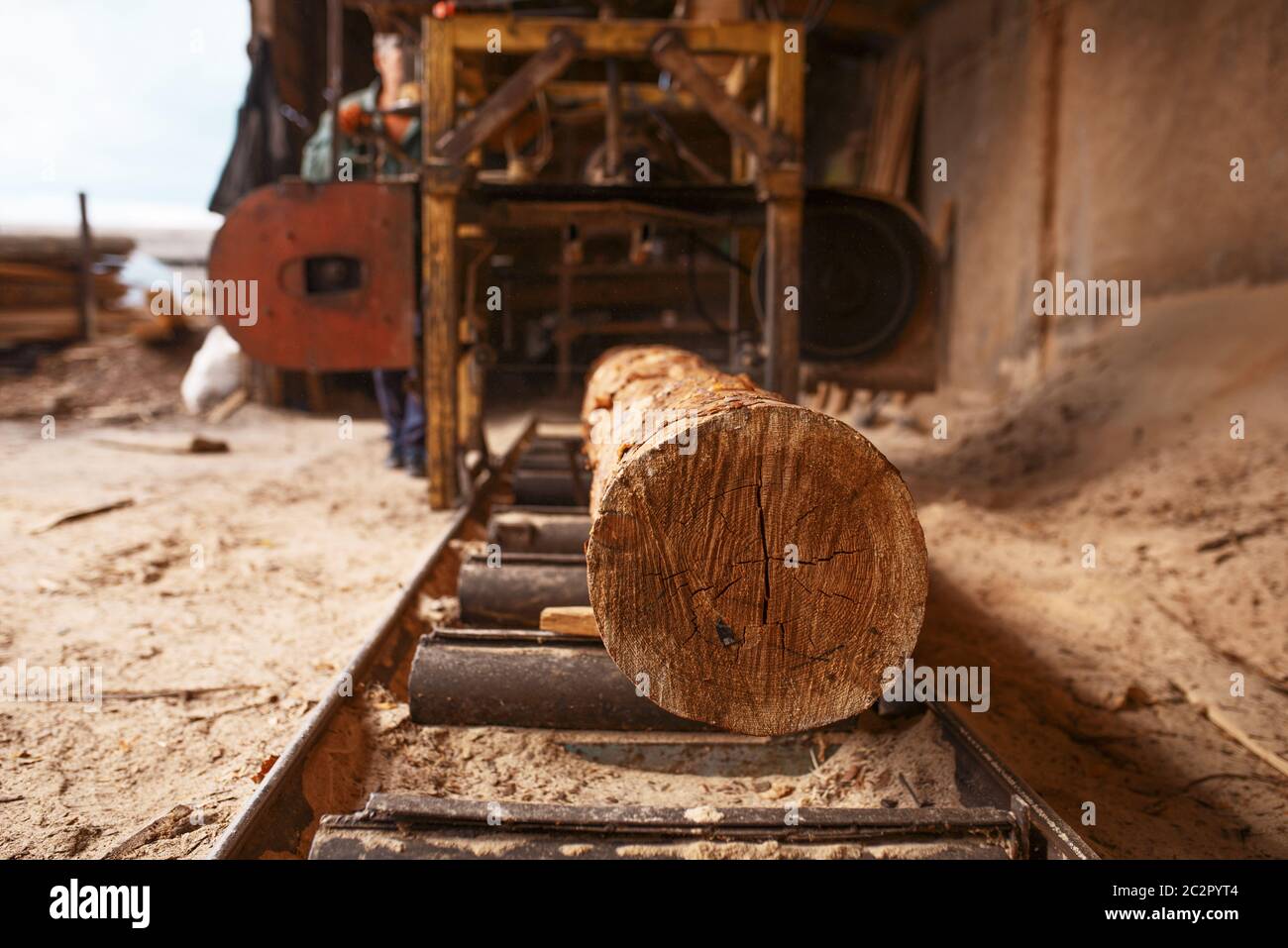 Timber Log Processing Wood milling cut log hi-res stock photography and images - Alamy