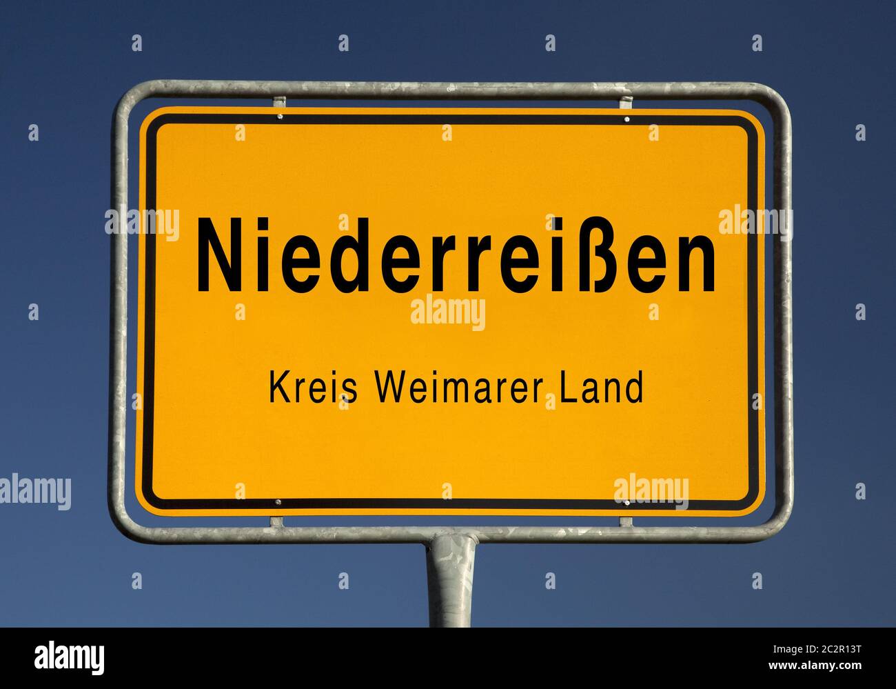 town entrance sign of Niederreissen, part of the rural community Ilmtal-Weinstrasse, Germany, Europe Stock Photo