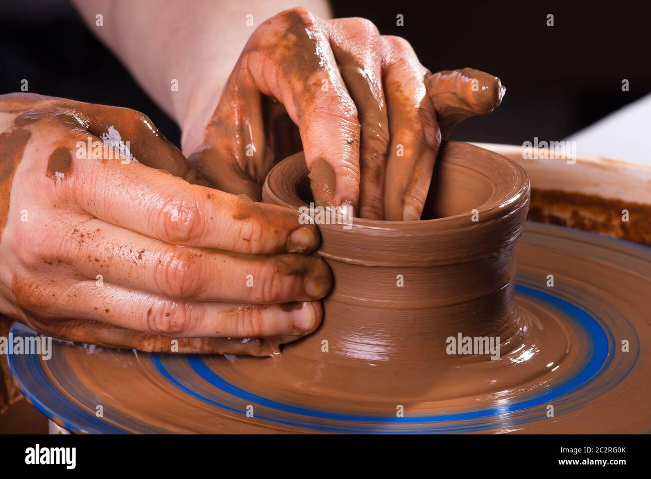 Pottery wheel hands hires stock photography and images Alamy