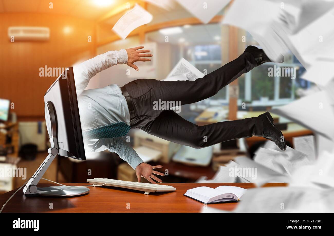 Scared person computer hi-res stock photography and images - Alamy
