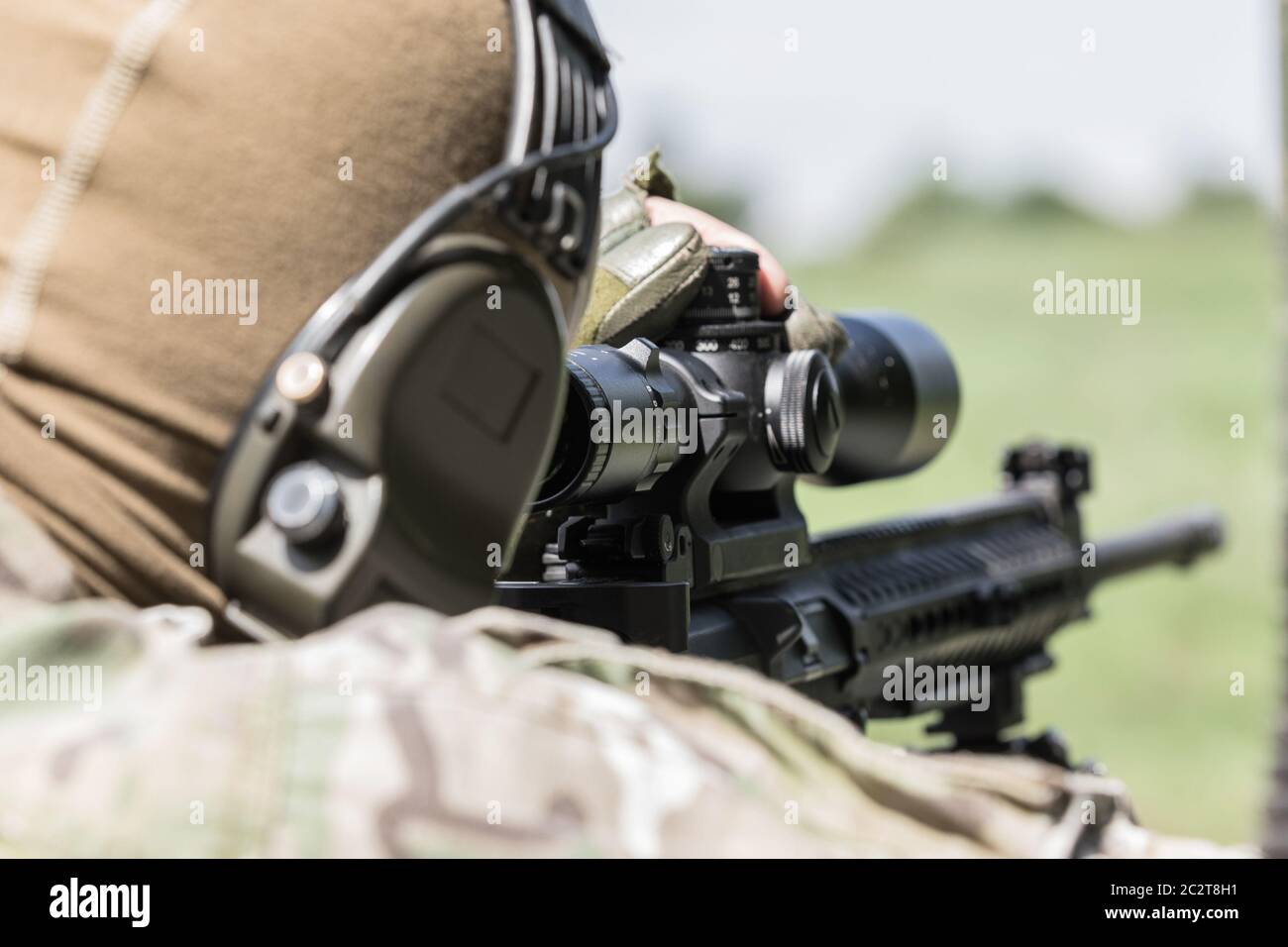 Sniper camo hi-res stock photography and images - Alamy