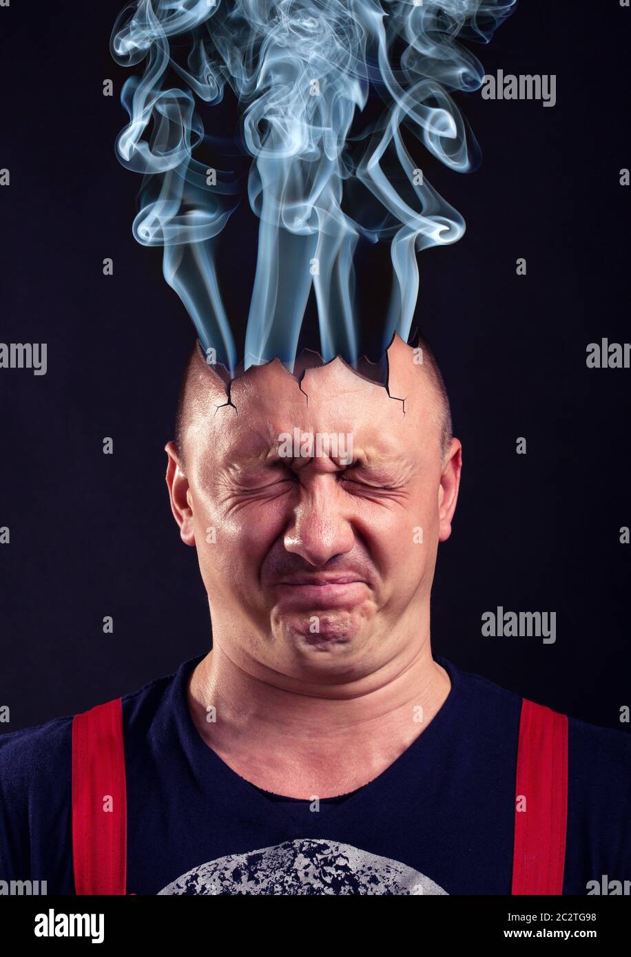 Exploded Guy Stressed man with exploded head Stock Photo - Alamy
