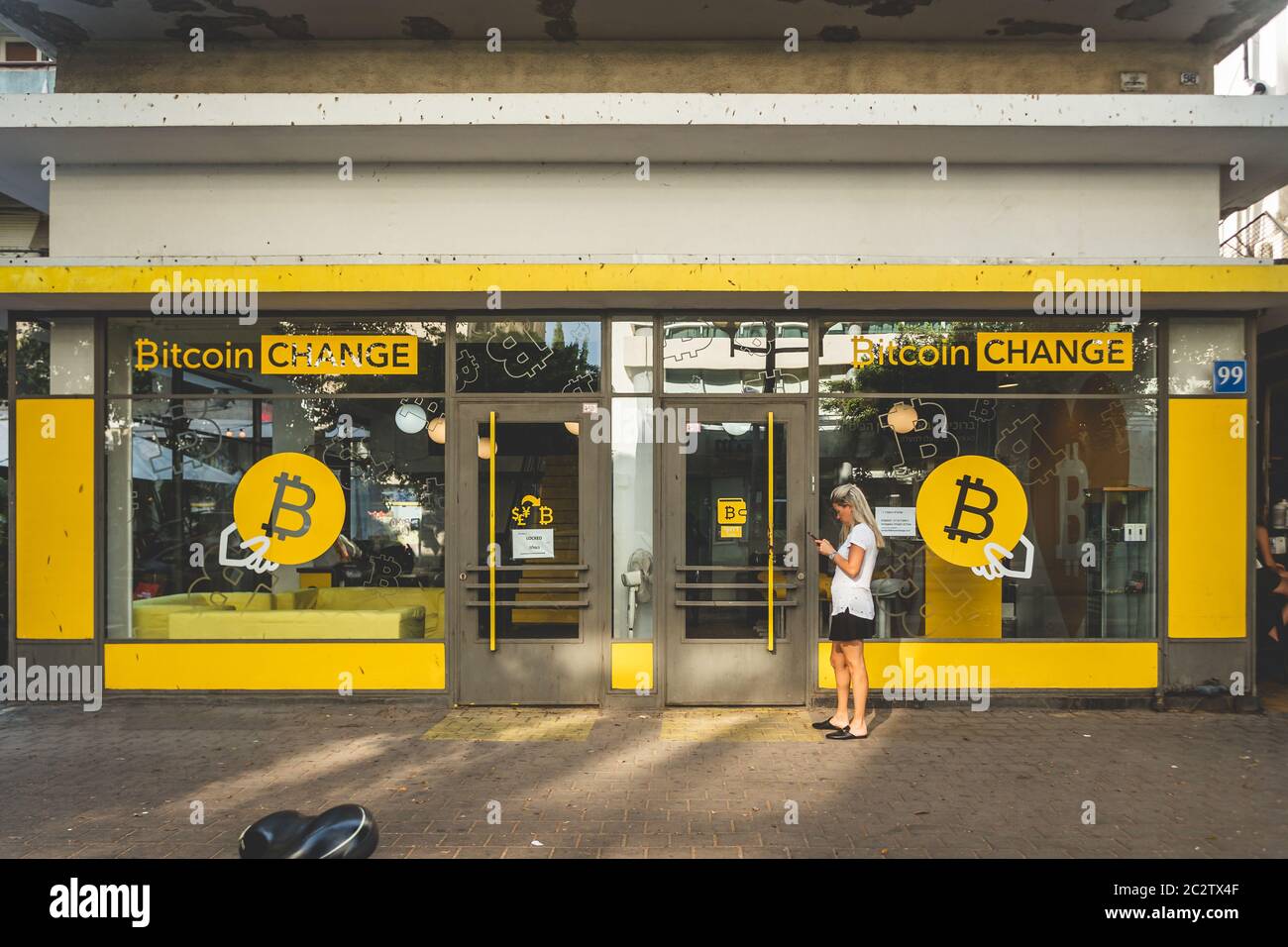 Tel Aviv Israel 13 10 18 A Woman Standing In Front Of The Bitcoin Change Office Located On Dizengoff Street In Tel Aviv Stock Photo Alamy Tel Aviv Israel 13 10 18 A Woman Standing In Front Of The Bitcoin Change Office Located On Dizengoff Street In Tel Aviv Stock Photo Alamy