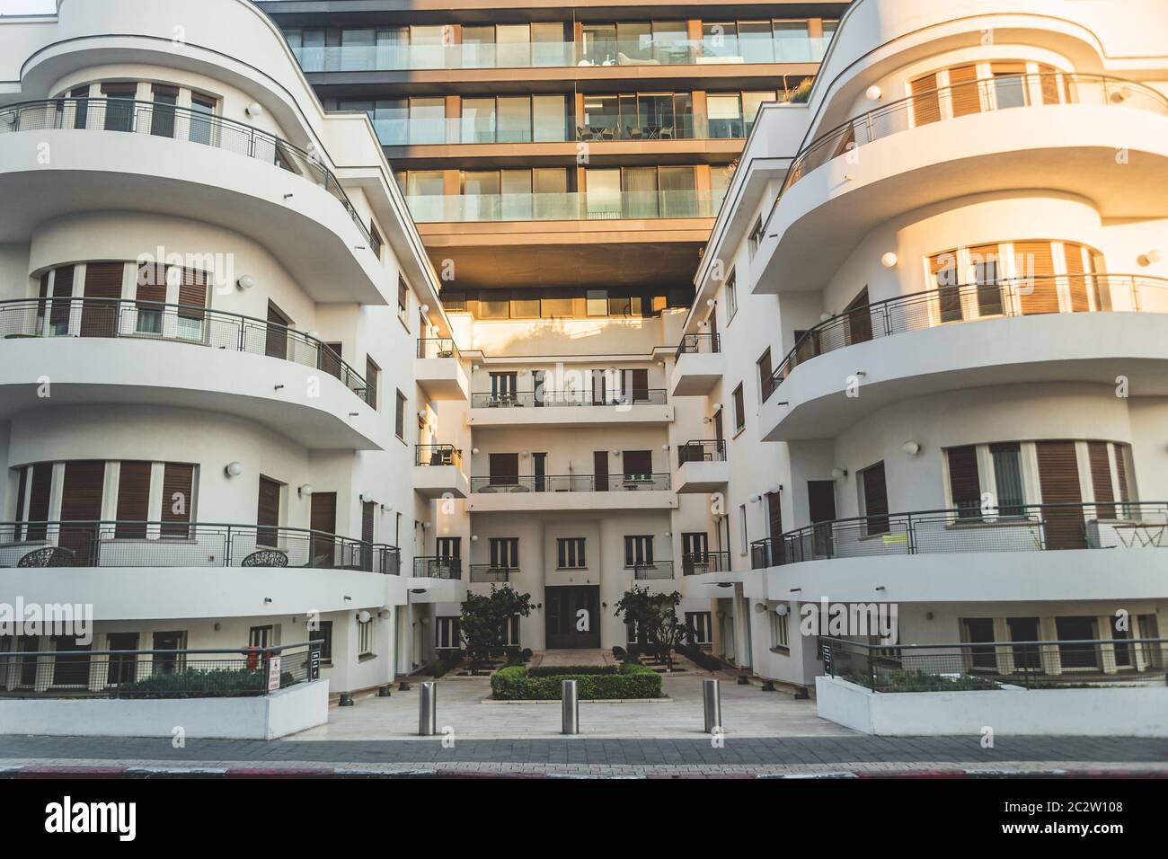 Tel Aviv / Israel-13/10/18: Modern residential building on HaYrkon ...