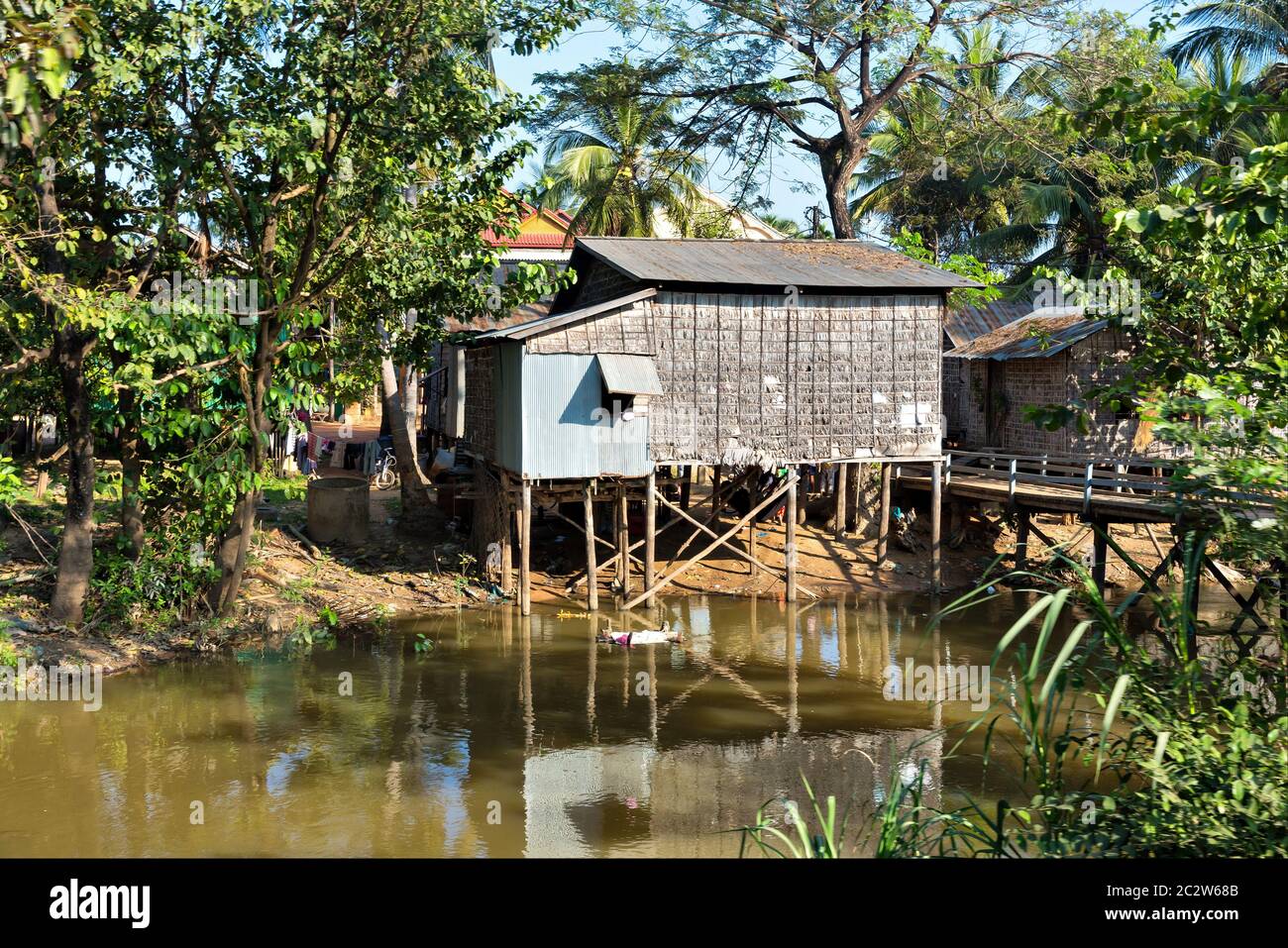 Cambodia phnom penh slum area hi-res stock photography and images - Alamy