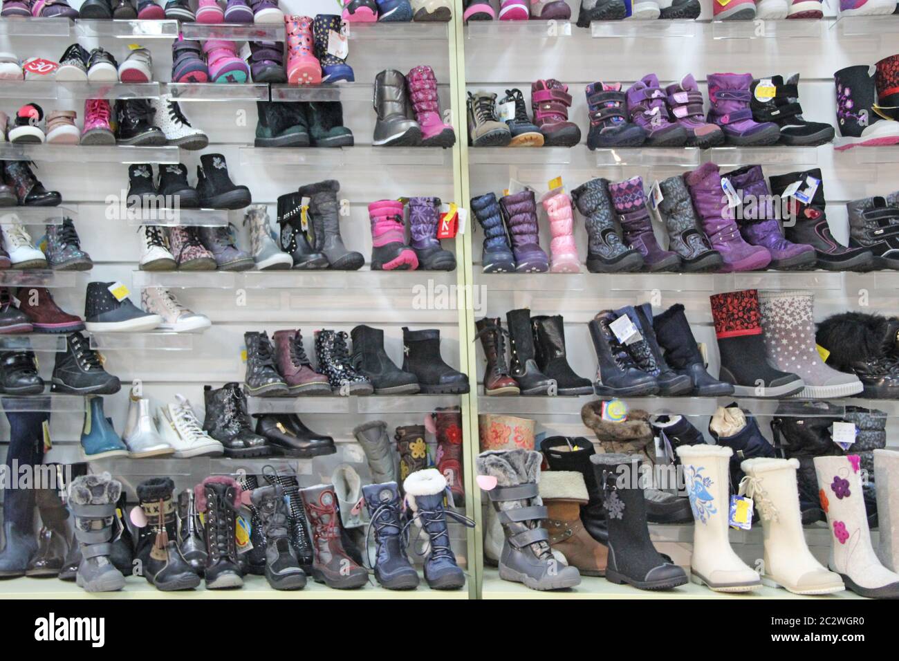 stores to buy shoes