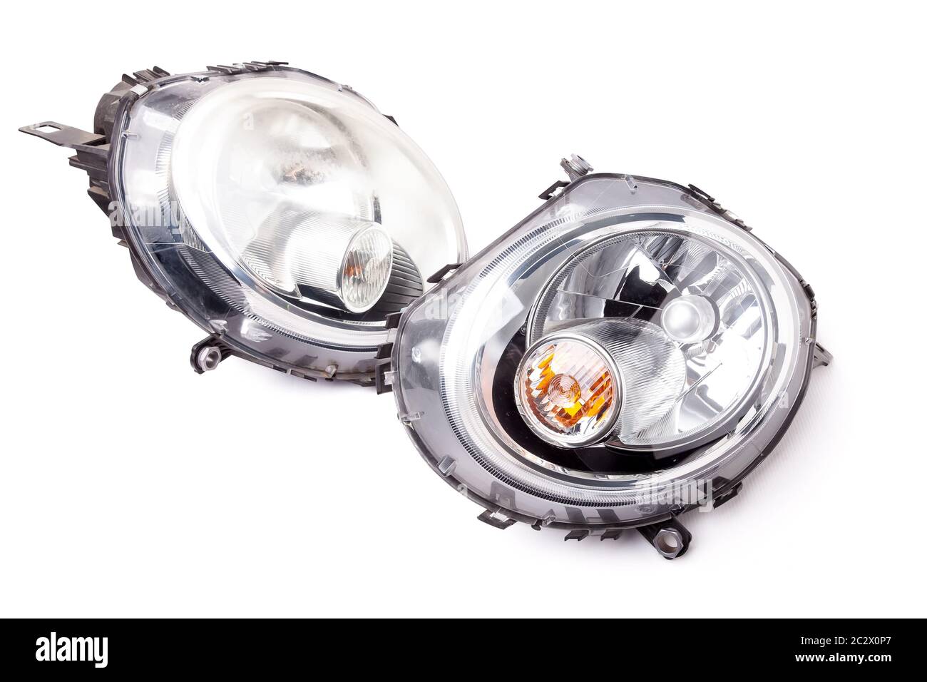 Pair of halogen headlights for a German auto optical equipment with
