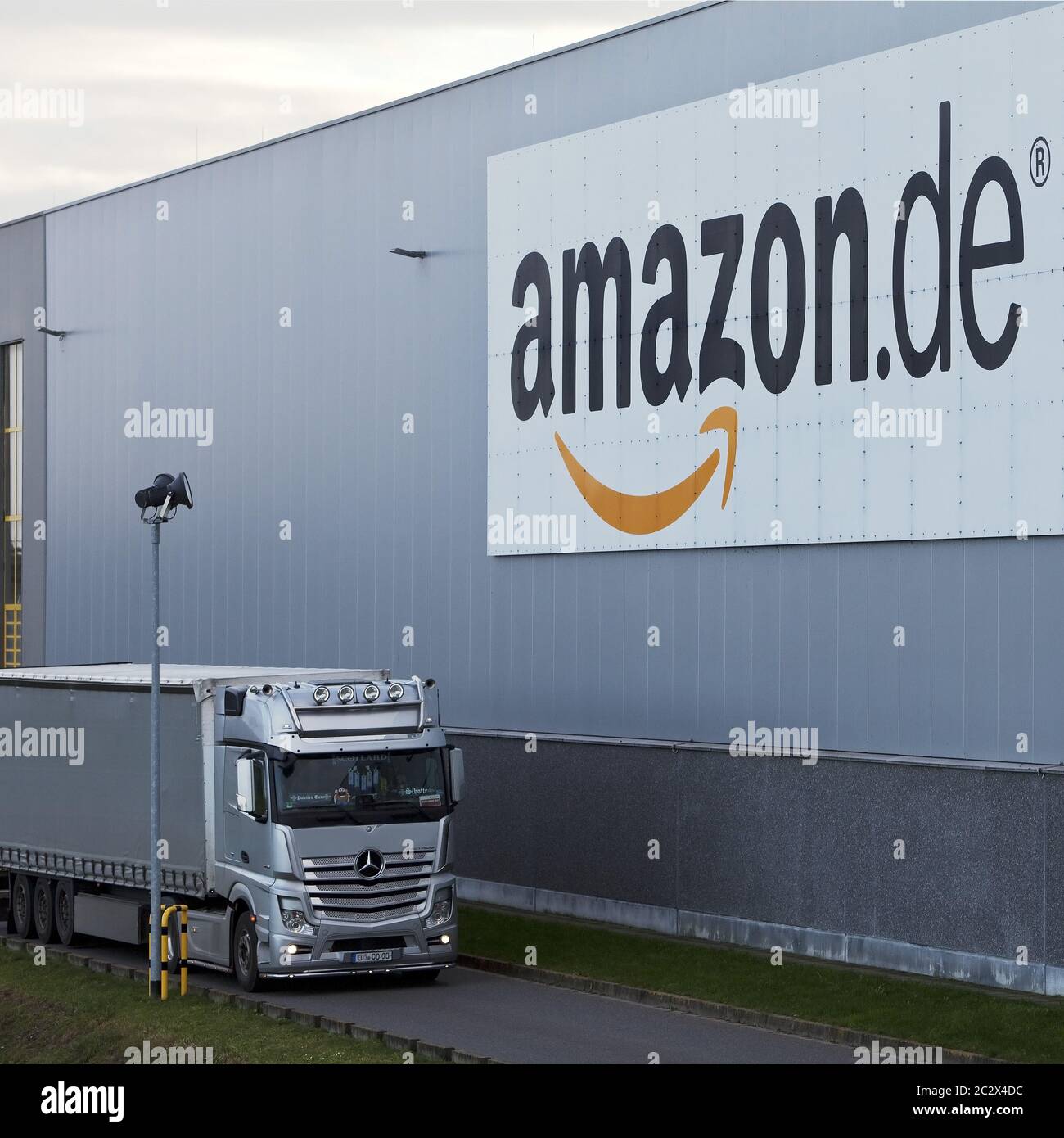 Trucks in front of Amazon logistics centre, Rheinberg, North  Rhine-Westphalia, Germany, Europe Stock Photo - Alamy