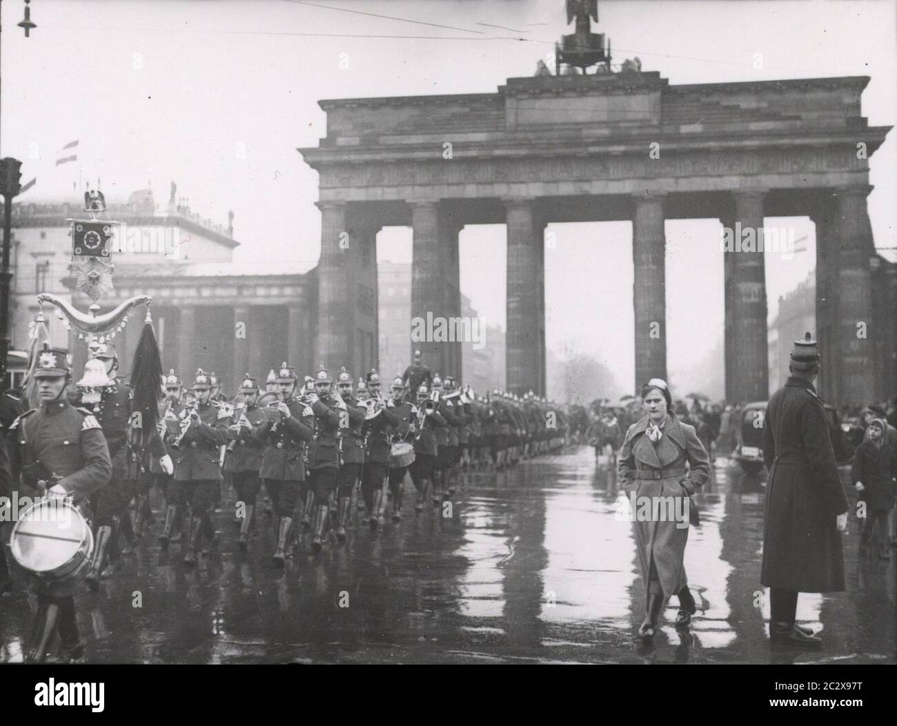 Police Music Band At The Brandenburg Gate Berlin Heinrich Hoffmann Photographs 1933 Adolf Hitler S Official Photographer And A Nazi Politician And Publisher Who Was A Member Of Hitler S Intimate Circle Stock Photo
