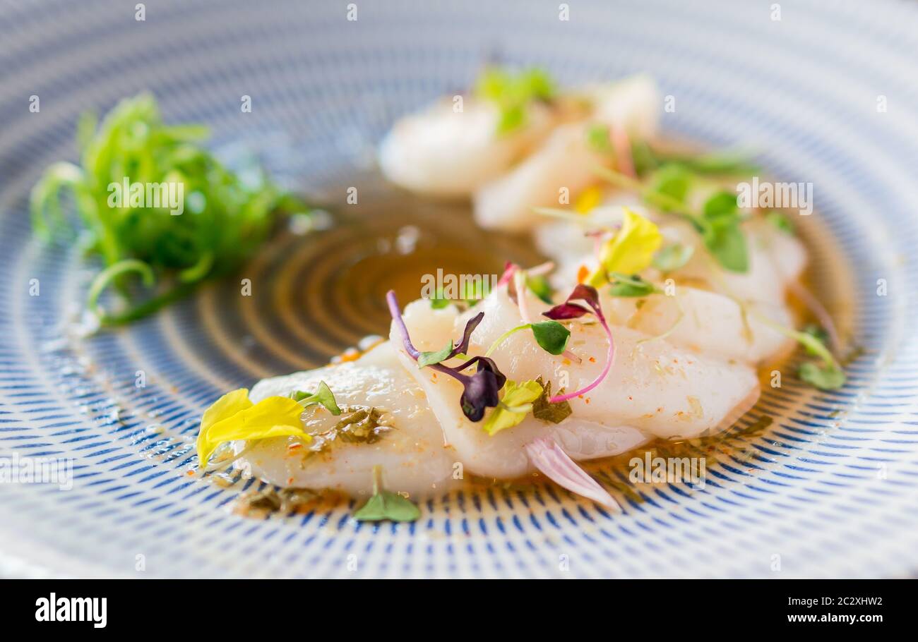 Fine dining scallops appetizers hires stock photography and images Alamy