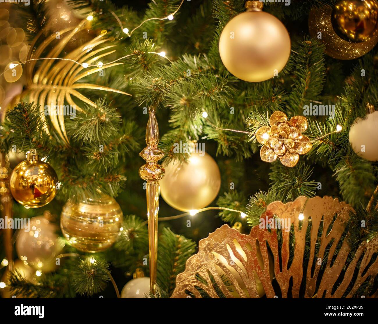 Gold bauble hi-res stock photography and images - Alamy
