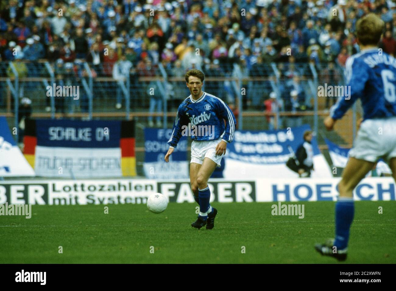 Gelsenkirchen, Deutschland. 07th May, 2020. Fuvuball, firo: 27.03.1993  Fuvuball, 1. Bundesliga, 1992/1993, 92/93