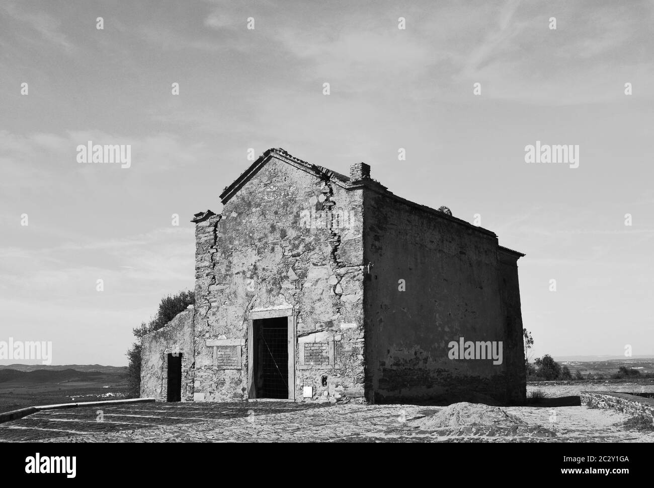 White building Black and White Stock Photos & Images - Alamy