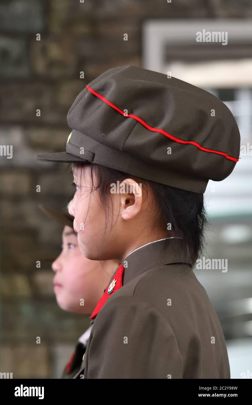 Pyongyang North Korea May 1 19 Two Young Girls Dressed In Uniform Of The Korean People Army On The Pyongyang Street Stock Photo Alamy Pyongyang North Korea May 1 19 Two Young Girls Dressed In Uniform Of The Korean People Army On The Pyongyang Street Stock Photo Alamy