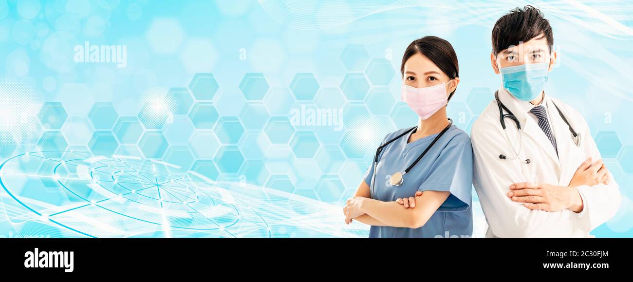 Female doctors wearing medical hi-res stock photography and images - Alamy