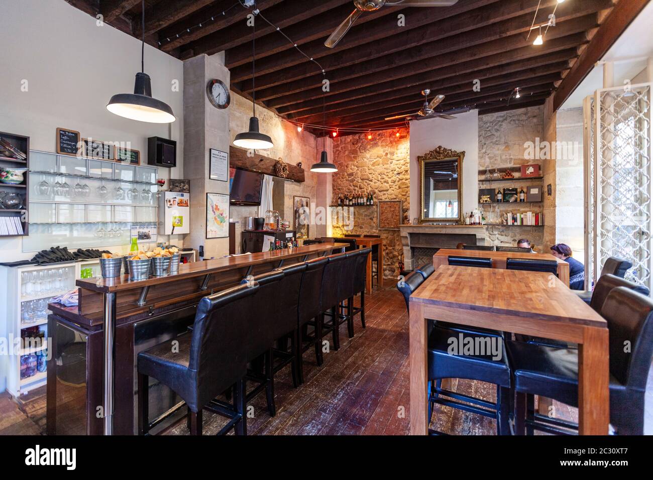 Bordeaux france wine bar hi-res stock photography and images - Alamy