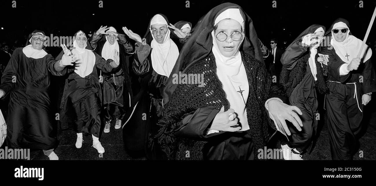 Fake spectators hi-res stock photography and images - Alamy