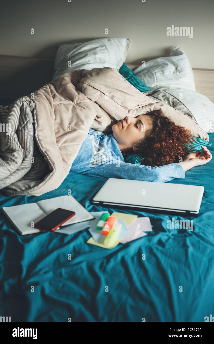 Student sleeping bed laptop hires stock photography and images Alamy