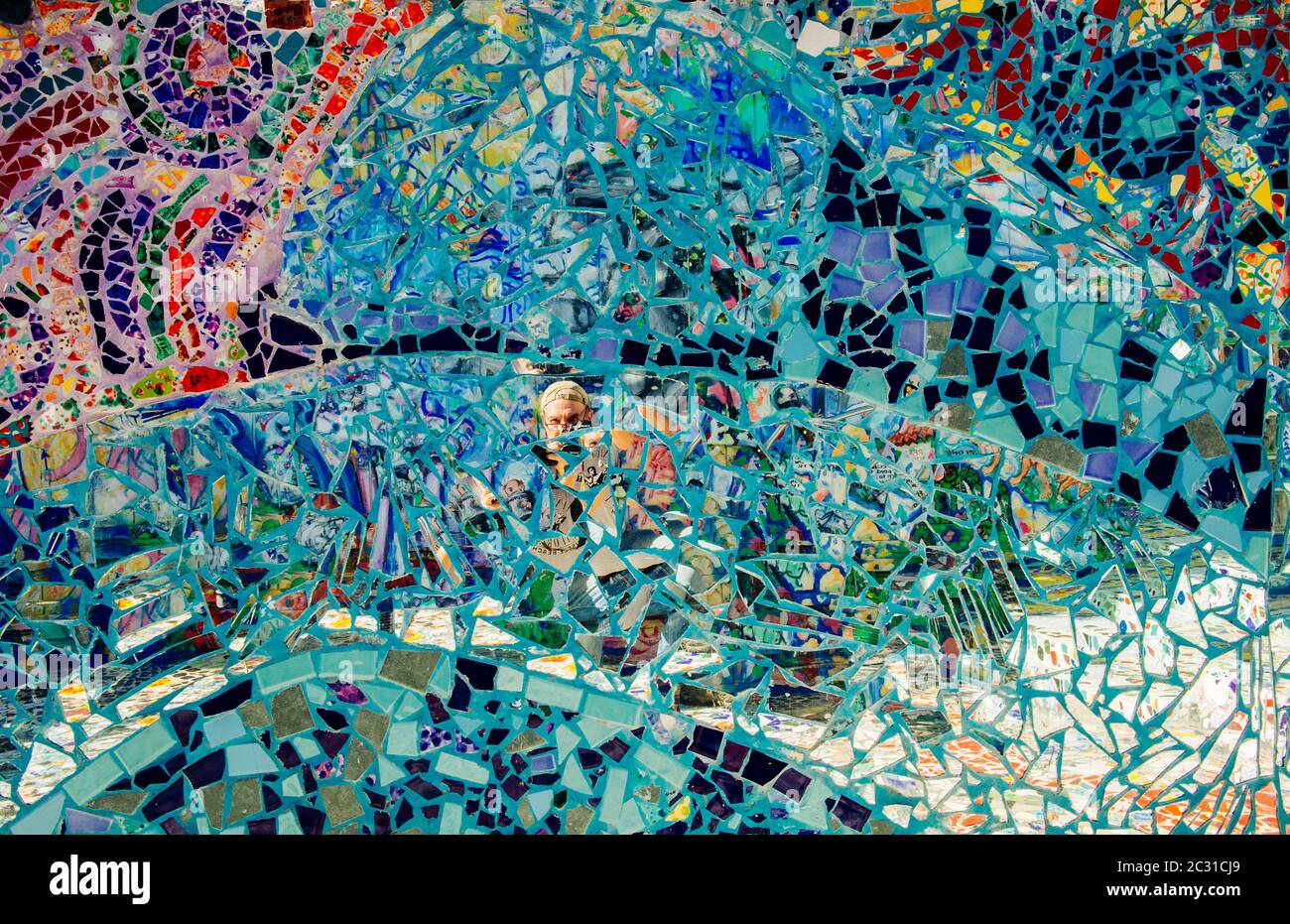 Mirror mosaic wall hi-res stock photography and images - Alamy