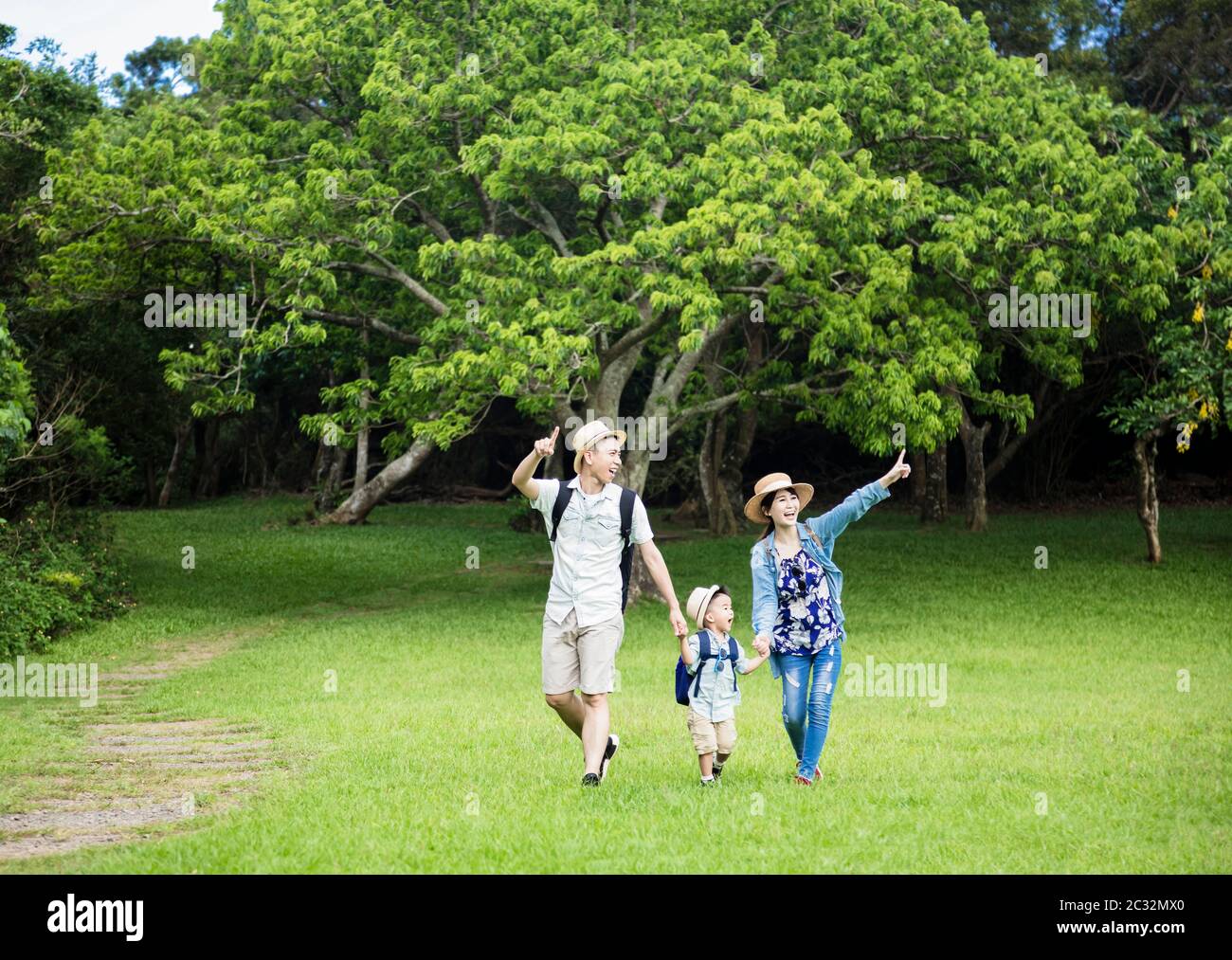 Family hiking together hi-res stock photography and images - Alamy