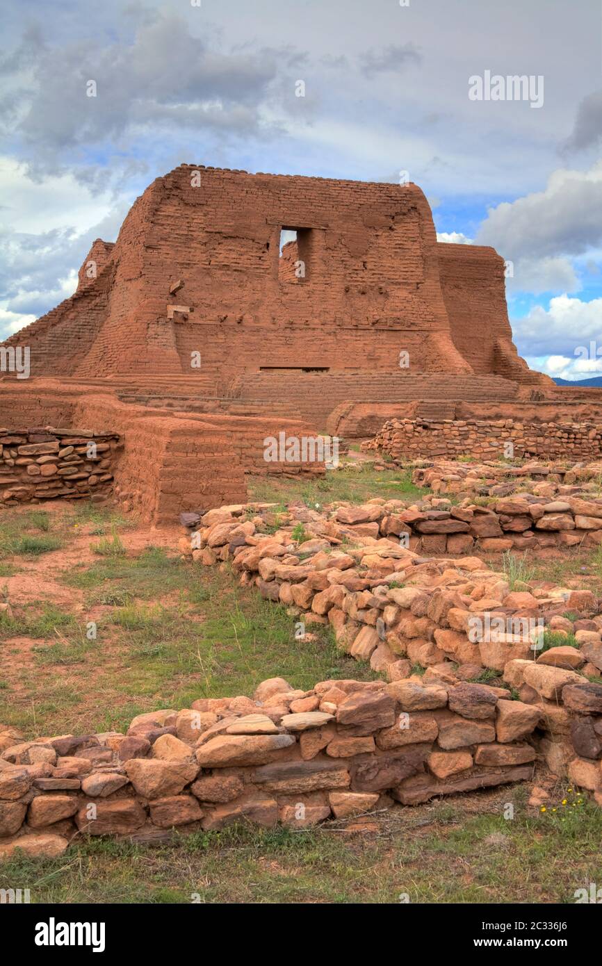 Santa fe usa culture hi-res stock photography and images - Alamy Santa fe usa culture hi-res stock photography and images - Alamy