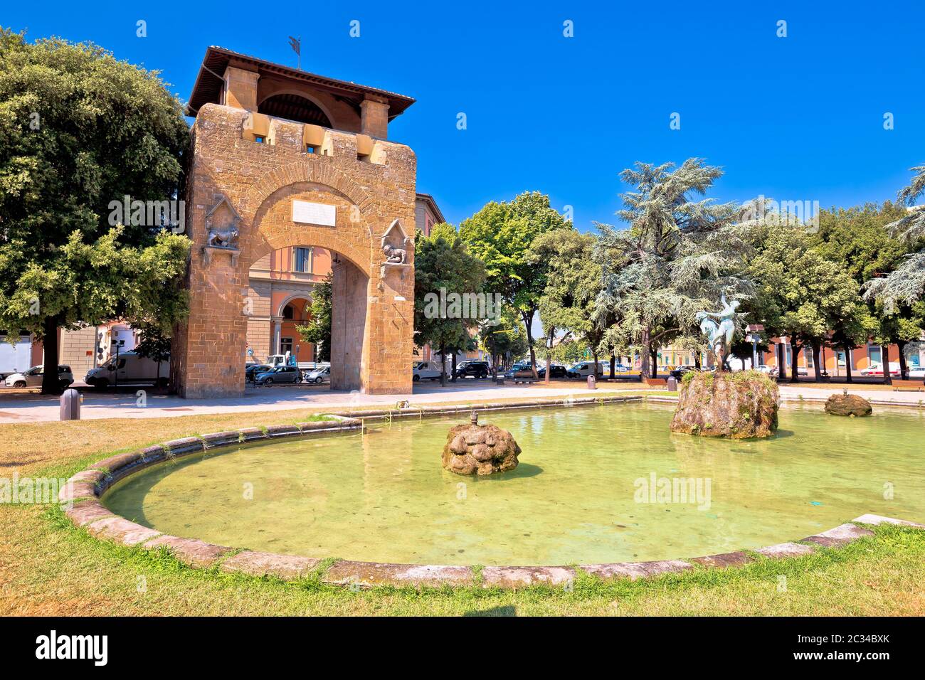 Piazza della Liberta square and Triumphal Arch of the Lorraine in ...