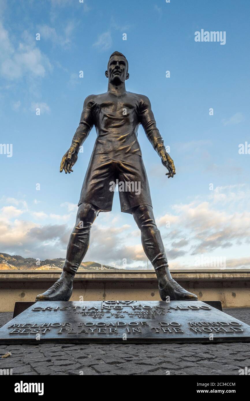 82 Cristiano Ronaldo Statue Stock Photos, High-Res Pictures, and Images -  Getty Images