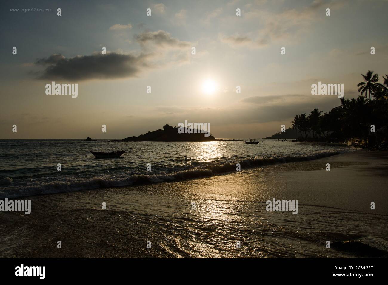 Sunset at Mirissa beach. Sri Lanka Stock Photo