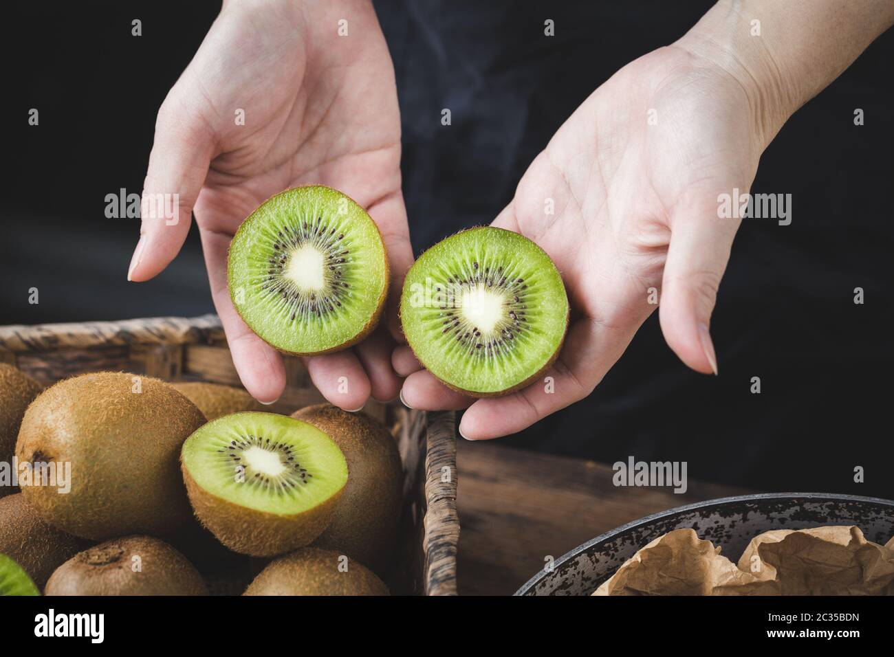 Kiwi fruit art new zealand hi-res stock photography and images - Alamy