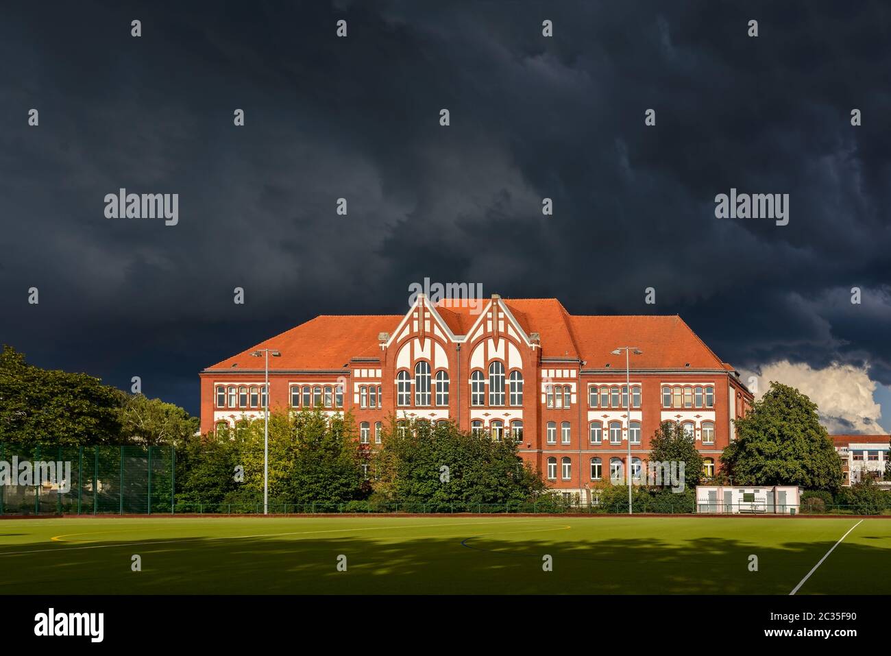 Thunderclouds over listed Paul Löbe high school in Berlin-Reinickendorf Stock Photo