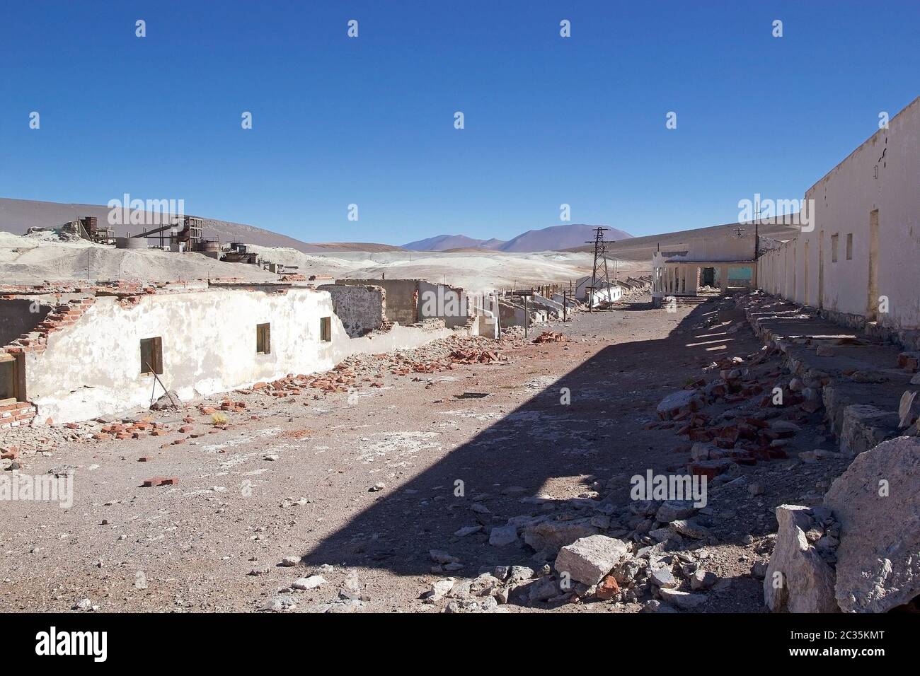 Ruins at the Mina La Casualidad in Salta Province in northwestern Argentina. Mina la Casualidad is a ghost town at 4200 meters above the sea level Stock Photo