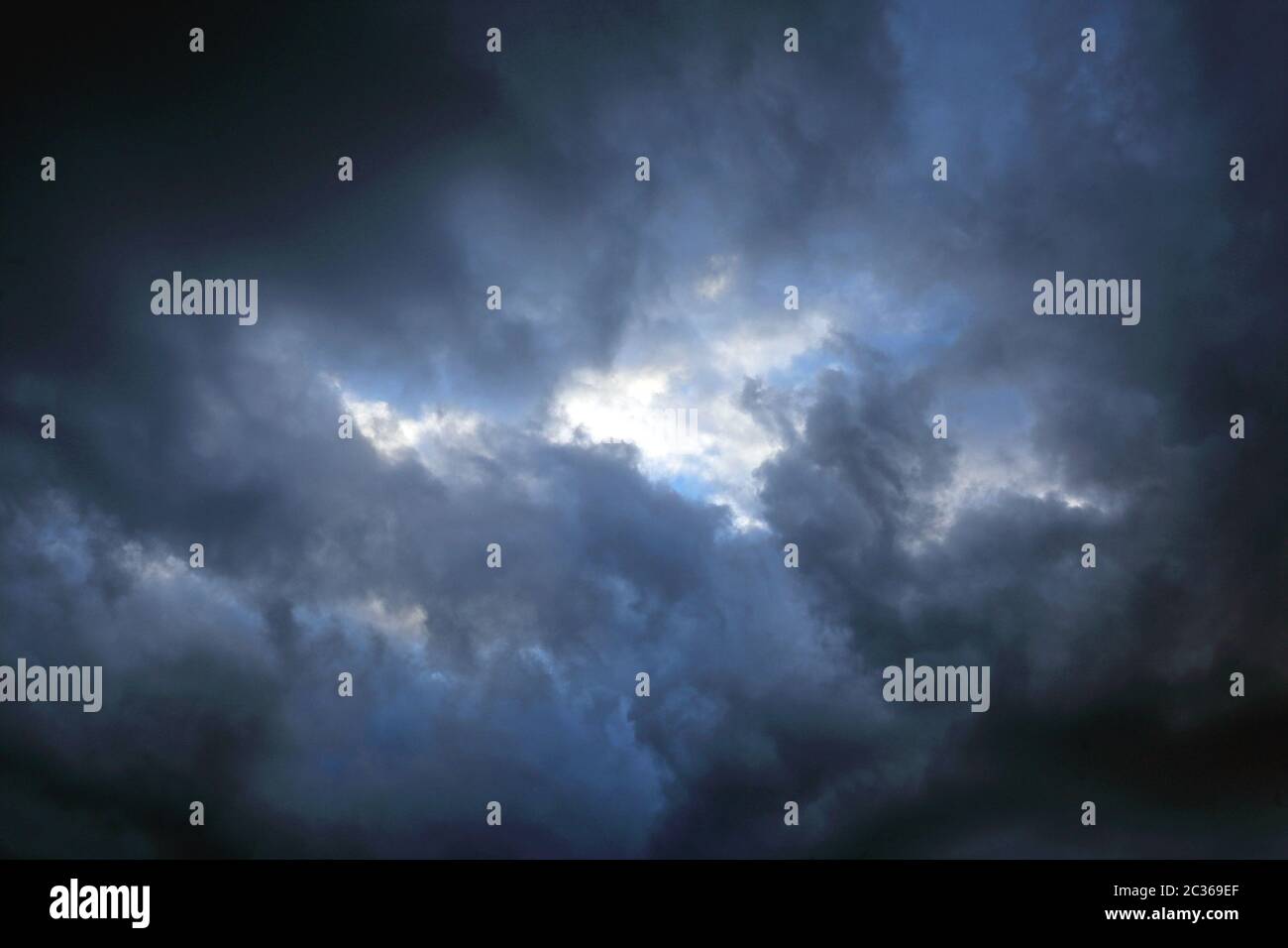 Stormy condition hi-res stock photography and images - Alamy