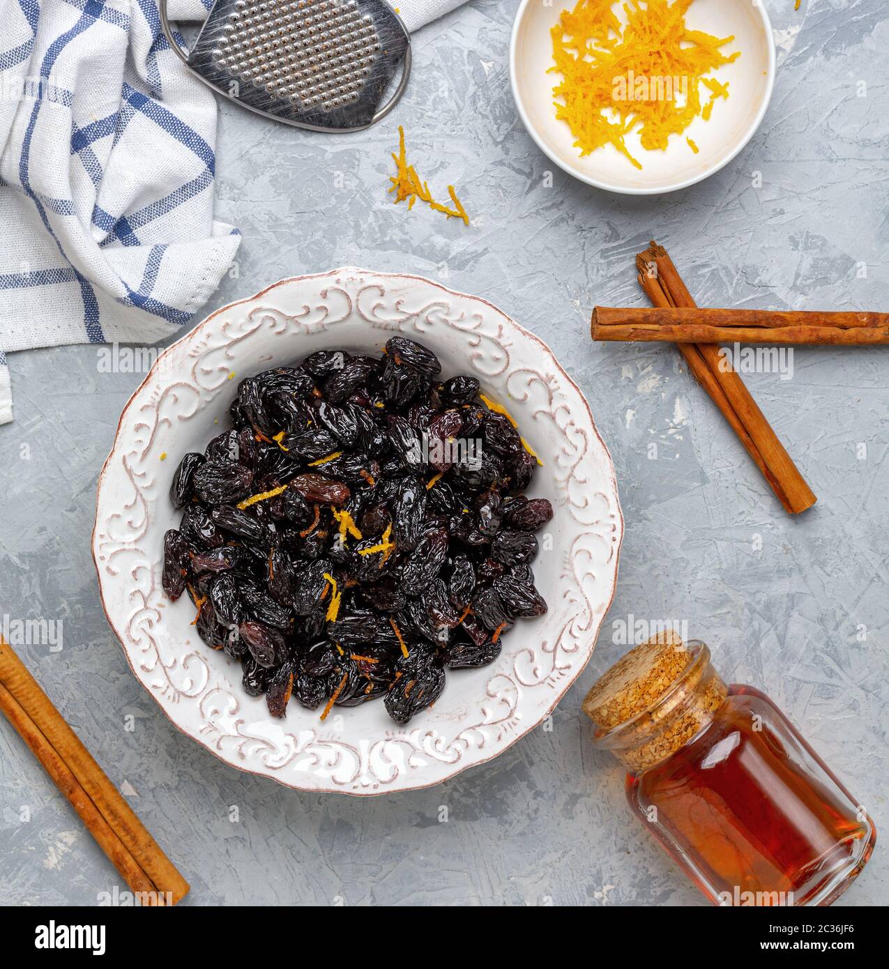 Rum soaked raisins hires stock photography and images Alamy