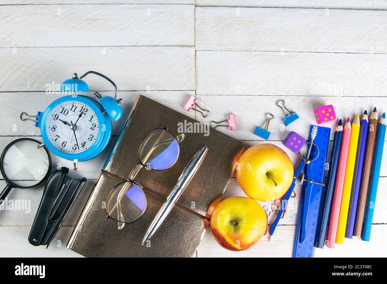 Clock Pencils Stationary Chalkboard Stock Photo by ©Aghavni 353400116