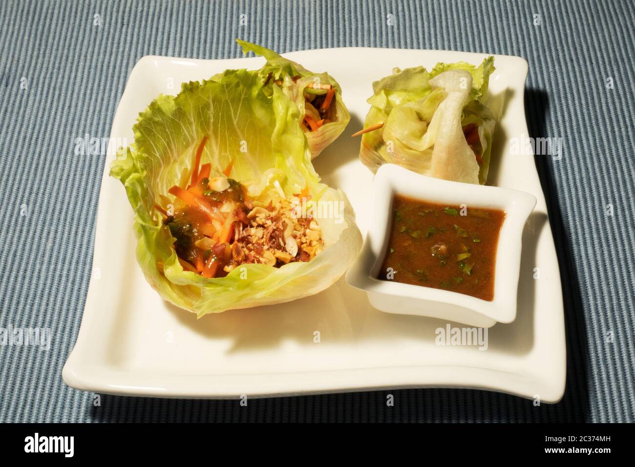 THAI LETTUCE CUPS Stock Photo Alamy