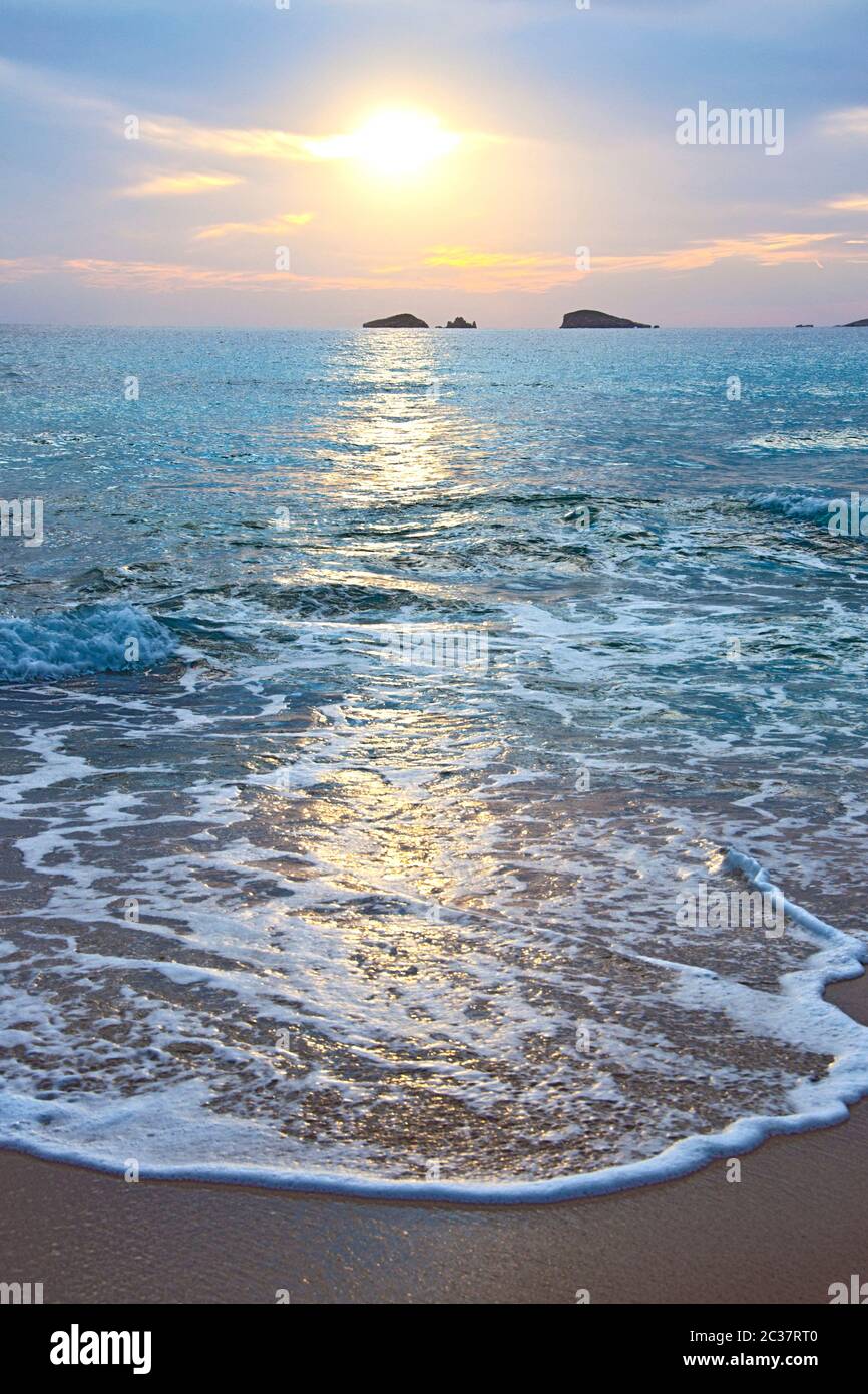 Azure sea wave ripple island hi-res stock photography and images - Alamy