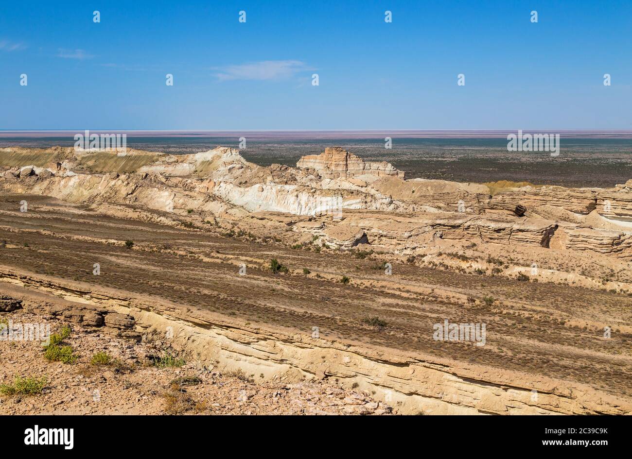 Panorama view to Aral sea from the rim of Plateau Ustyurt near Aktumsuk cape at Karakalpakstan, Uzbekistan Stock Photo