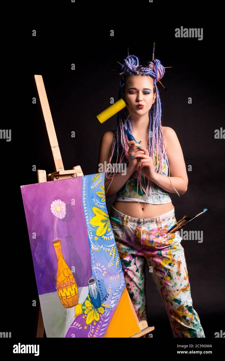 Artist with easel hi-res stock photography and images - Alamy