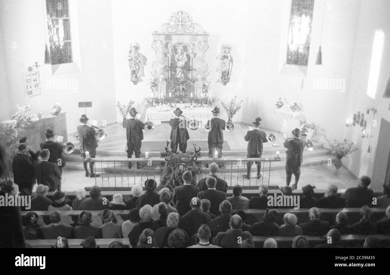 St. Hubert's Mass in the new church of Fall, Maria Koenigin, which is