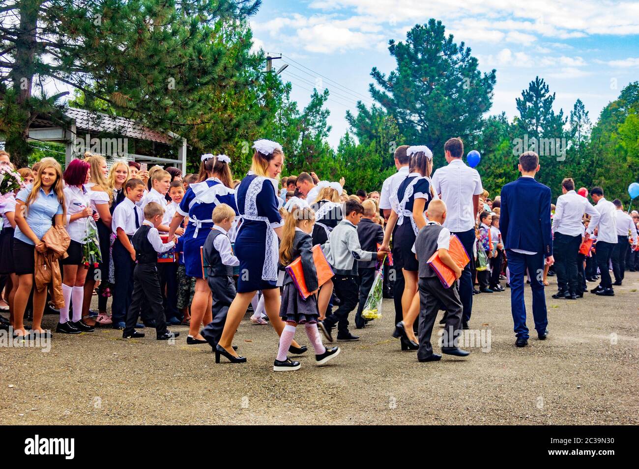 Lead line class hires stock photography and images Alamy
