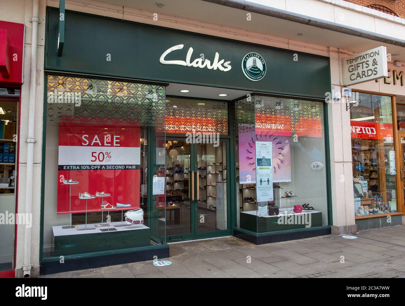 elephant and castle clarks outlet