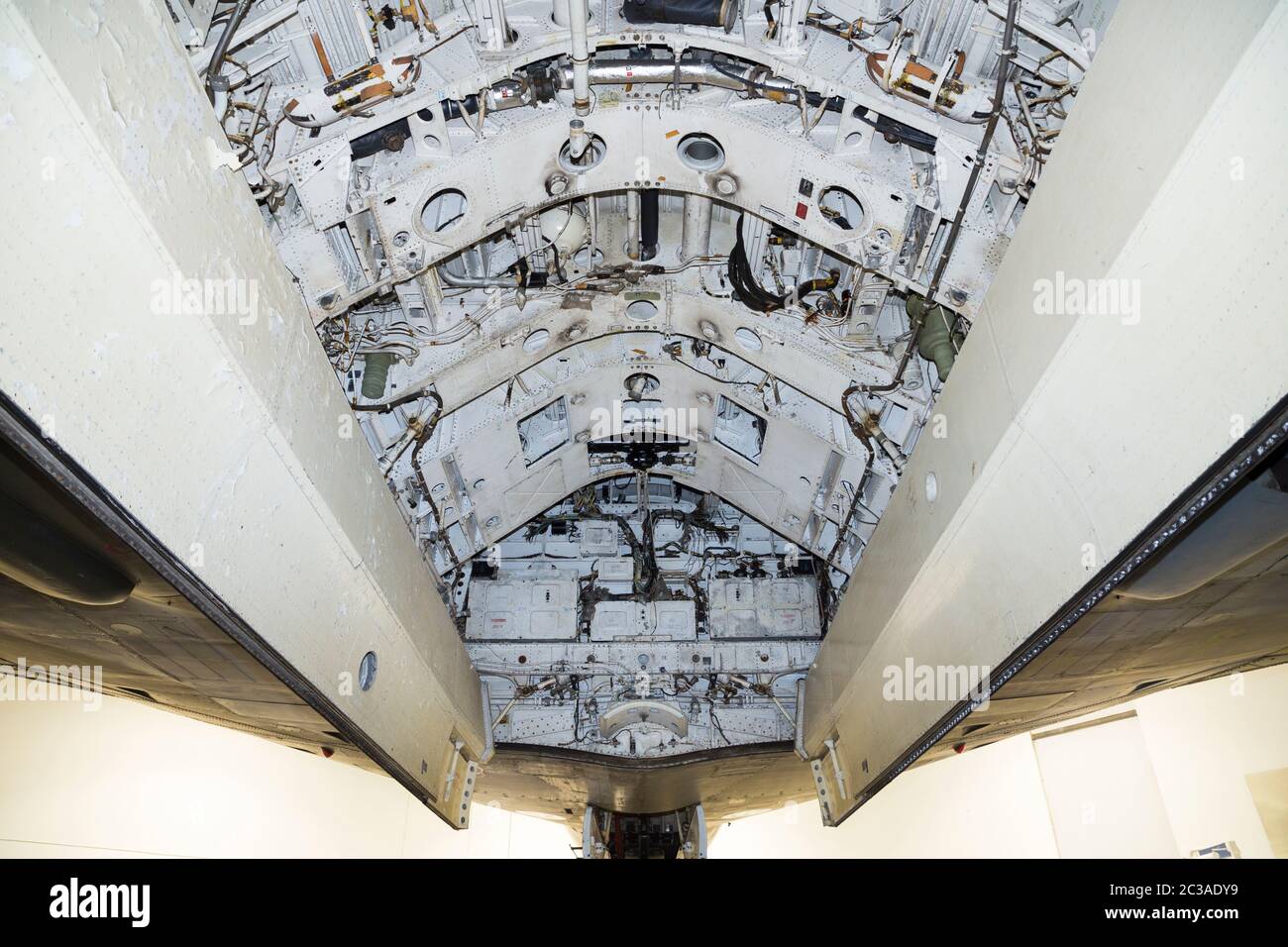 Bomb bay with doors open on an Avro Vulcan bomber number XL318 / AVRO ...