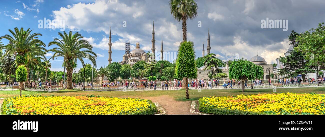Sultan ahmad maydan fountain hi-res stock photography and images - Alamy