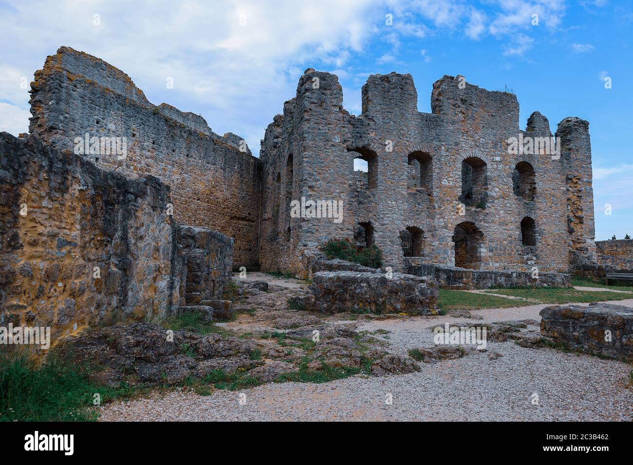 Ruin Types Built ruin hi-res stock photography and images - Alamy