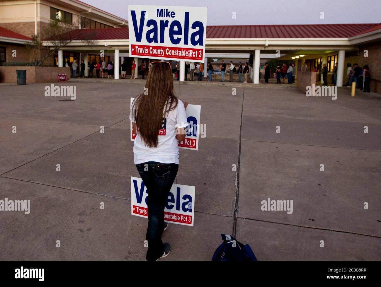 Local candidate yard signs hires stock photography and images Alamy