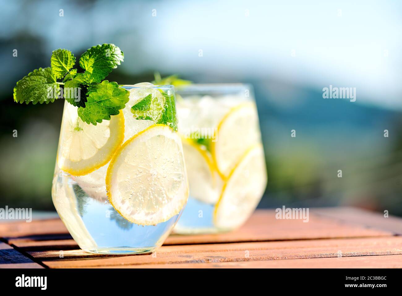 The Surprising Solvent In Your Glass Of Lemonade - stll8ag